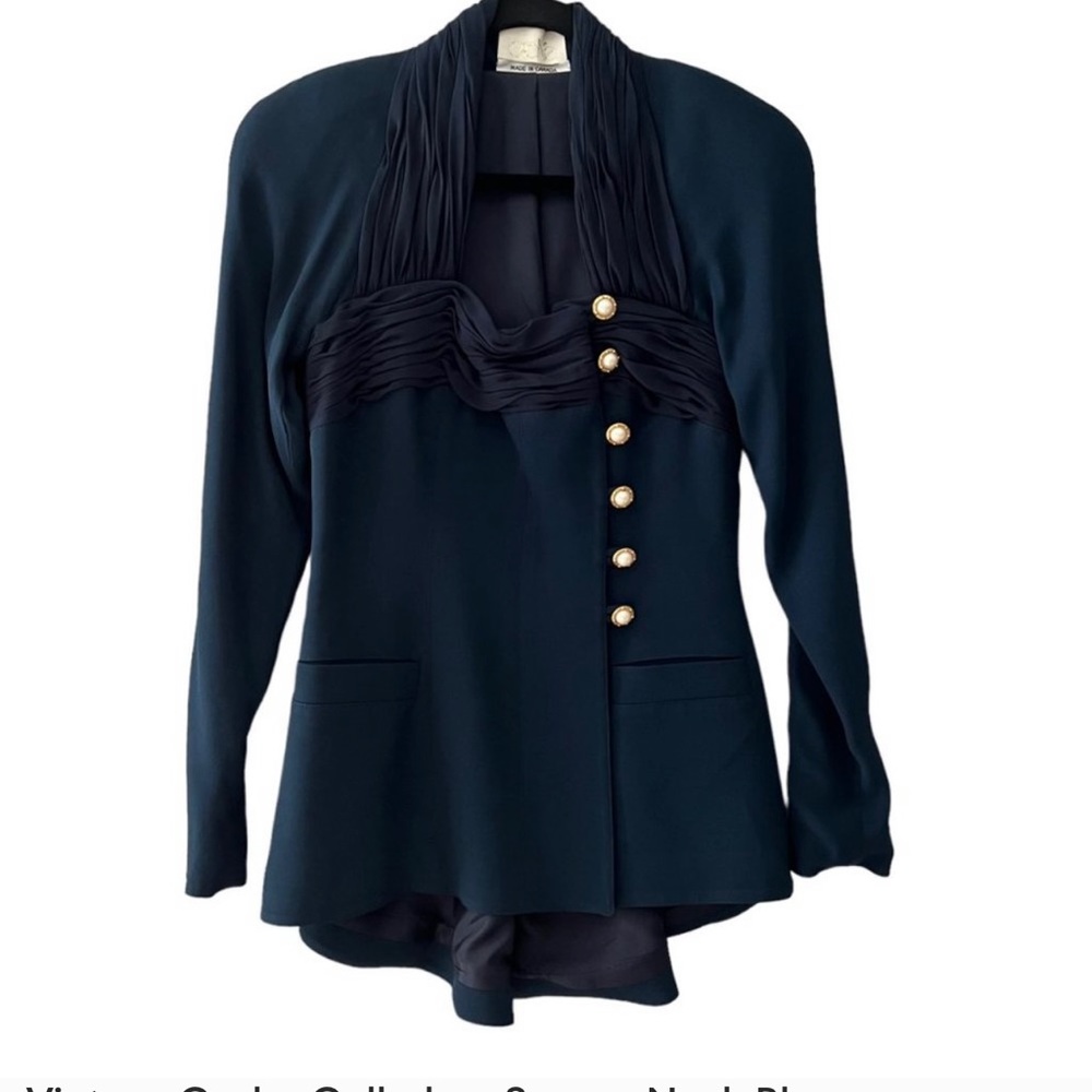 Stunning & Unique Cache Collarless Square Neck Blazer